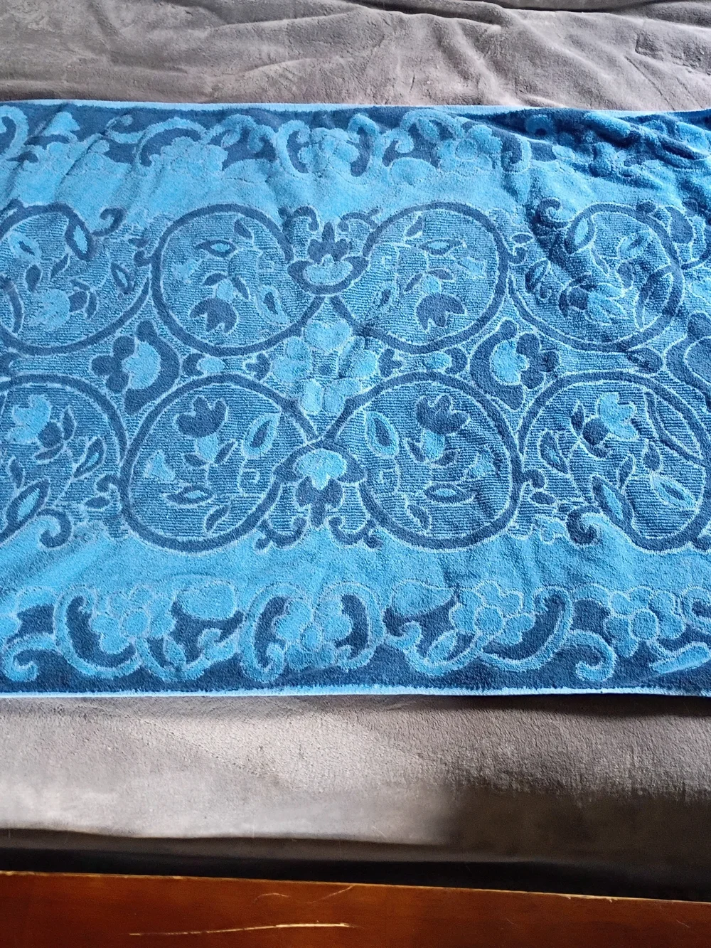 Vintage Sears Drylon Blue Sculpted Bath and Hand Towel Set
